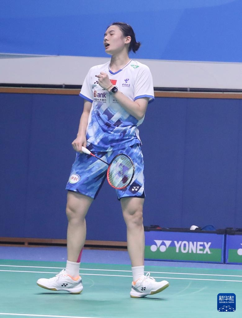 励他在更高 励他在更高