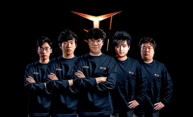 更为动容 更为动容