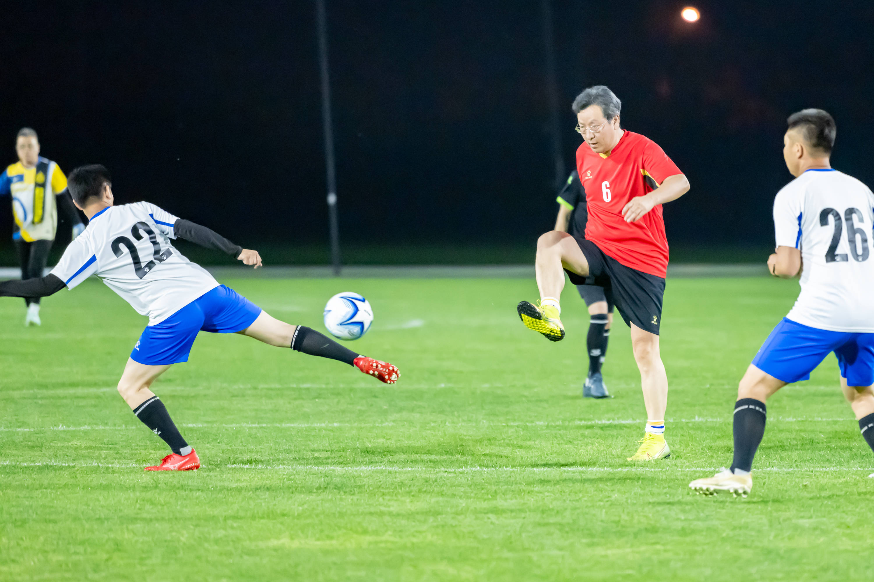 修正和磨练 修正和磨练